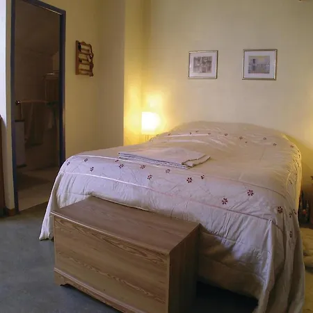 Three-bedroom Holiday In 度假居